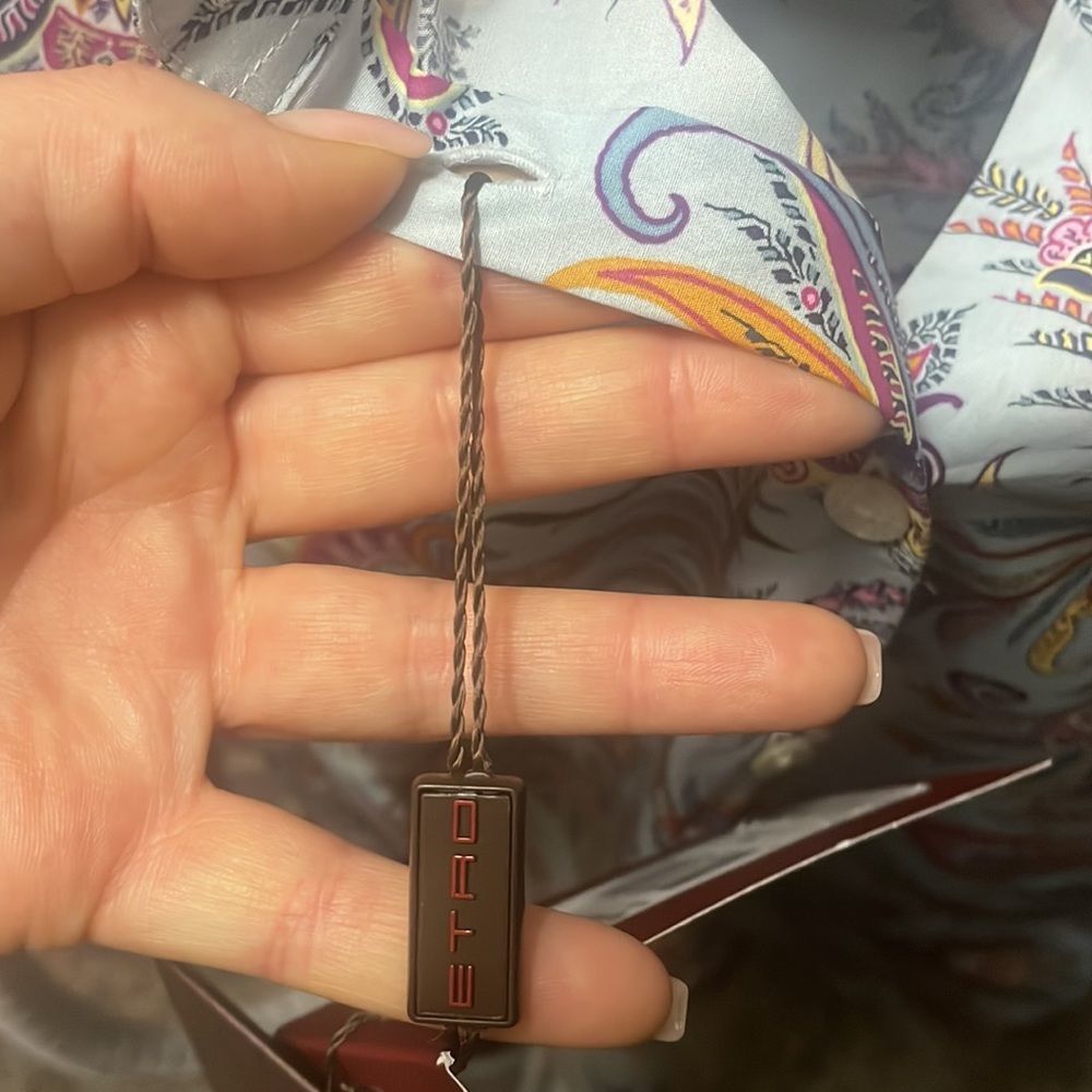 Authentic NEW ETRO shirt - Picture 9 of 17